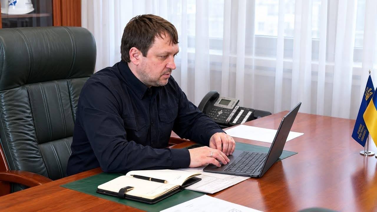 Порт Чорноморськ, що демонструє фінансову стабільність та інвестує в оборону