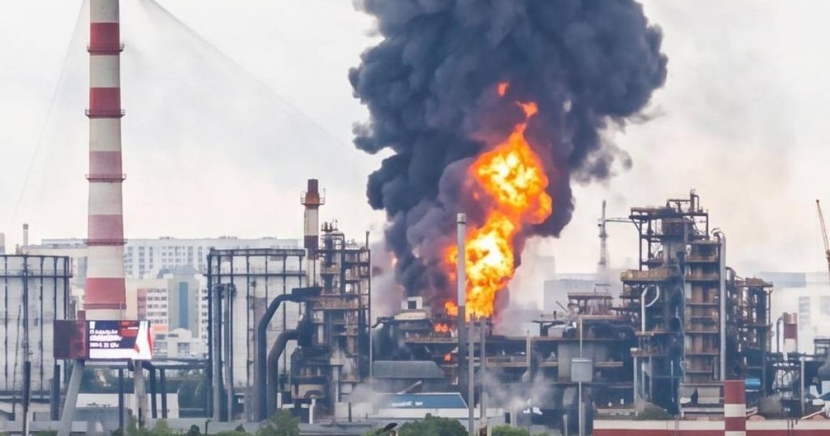 Вид на Московський нафтопереробний завод