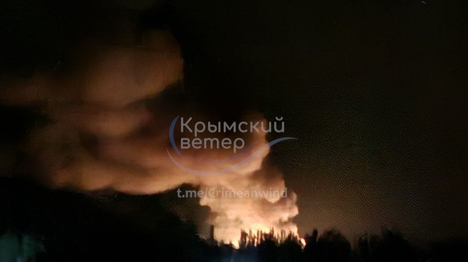 Наслідки вибухів на об'єктах в окупованому Криму