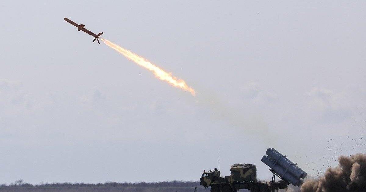 Логотипи компаній MBDA та конструкторського бюро «Луч».