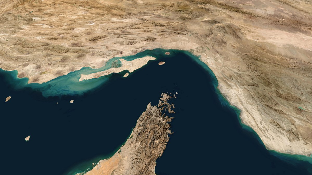 Карта Ормузької протоки, що демонструє ключовий морський торговельний шлях та навколишні території