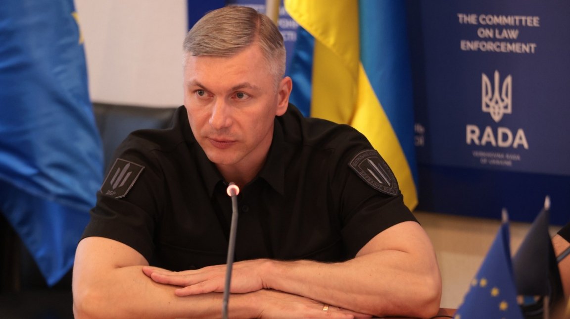 Олексій Сухачов, директор Державного бюро розслідувань, виступає з трибуни Верховної Ради України.