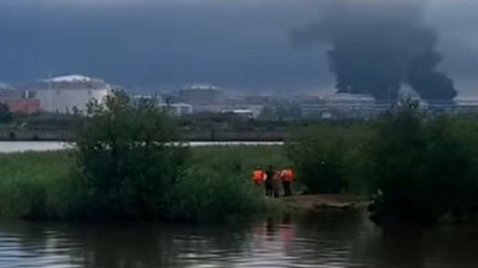 Об'єкти ураження: нафтовий термінал, військова база та залізничний міст.