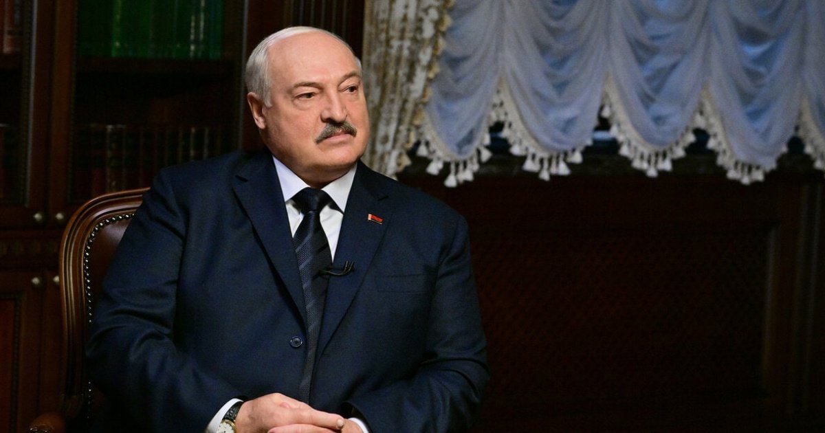 Олександр Лукашенко, який виконує функції президента Білорусі, під час офіційної події