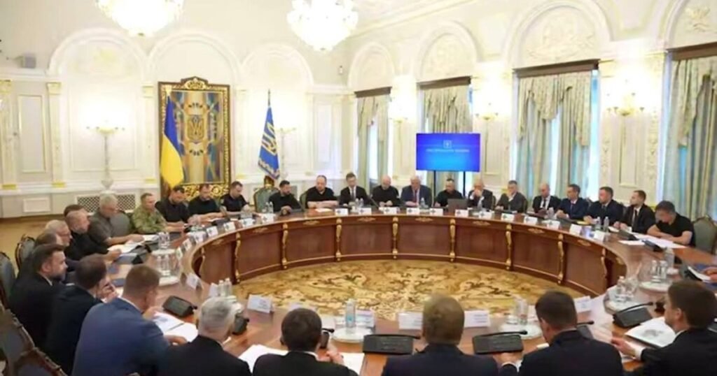 Президент України на засіданні РНБО щодо регіональних планів стійкості