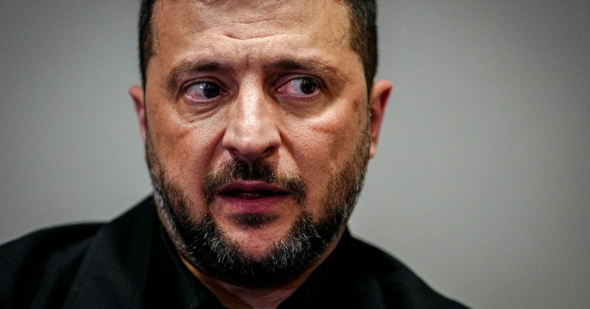Президент Володимир Зеленський під час зустрічі з представниками ЗМІ