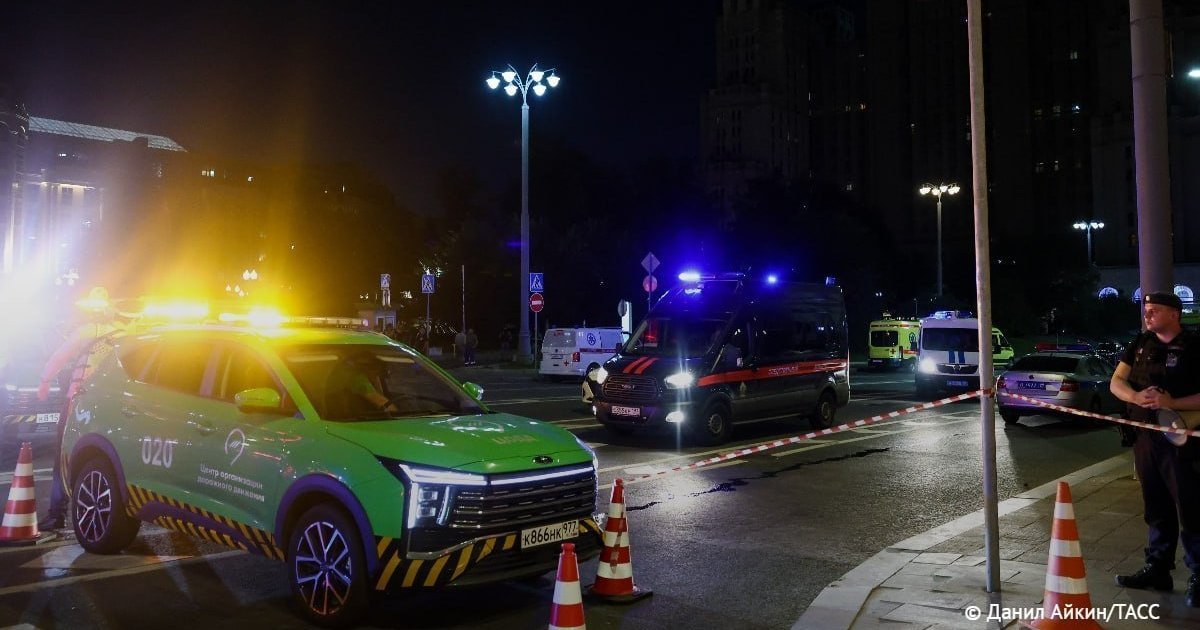 Фасад ресторану Balzi Rossi в Москві після вибуху, який спричинив жертви