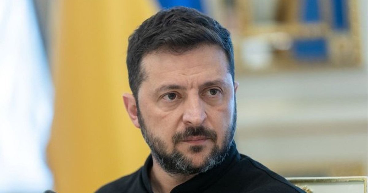 Президент України Володимир Зеленський обговорює мирний процес.