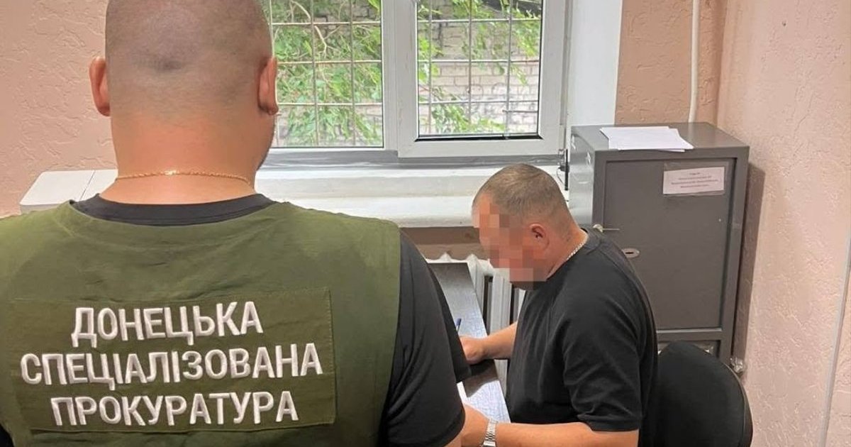 Колишній командир підозрюється в отриманні хабарів від підлеглих за уникнення відрядження.