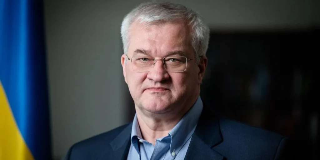 Президент України Володимир Зеленський під час наради послів