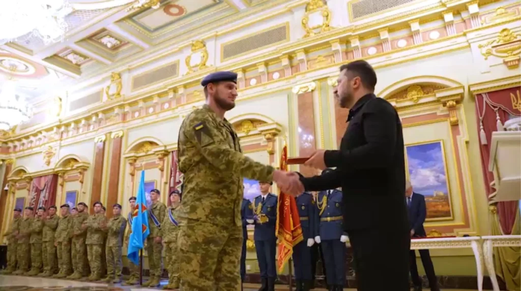 Президент України Володимир Зеленський оцінює стан протиповітряної оборони та міжнародну співпрацю.