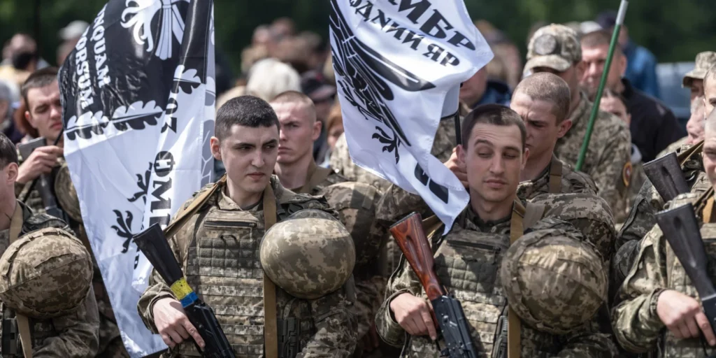 Президент Зеленський підписав закон, що розширює права колишніх засуджених військовослужбовців.