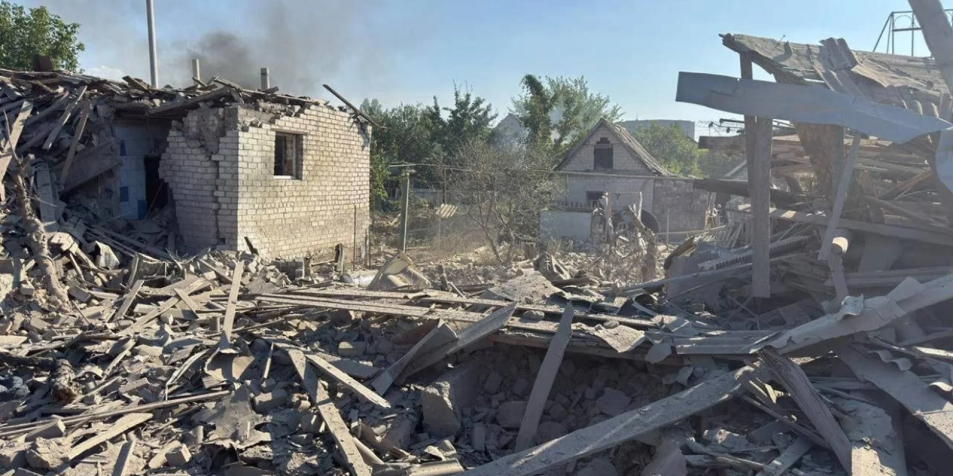 Наслідки російської атаки керованими авіабомбами на Запоріжжя