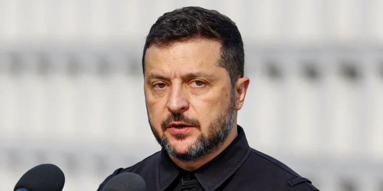 Президент України Володимир Зеленський обговорює перспективи виборів під час війни.