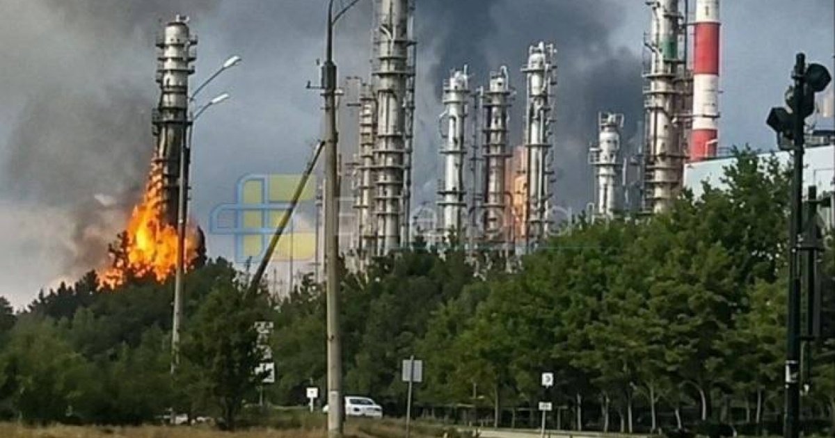 Наслідки удару по Західносибірському нафтохімічному комбінату в Тобольську
