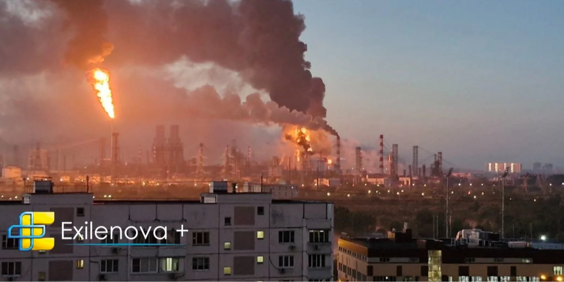 Пожежа на Московському нафтопереробному заводі в Капотні після атаки дронів.