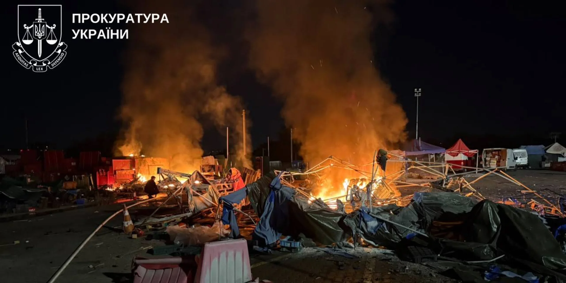 Пошкодження будівель та інфраструктури в Києві після атаки дронів.