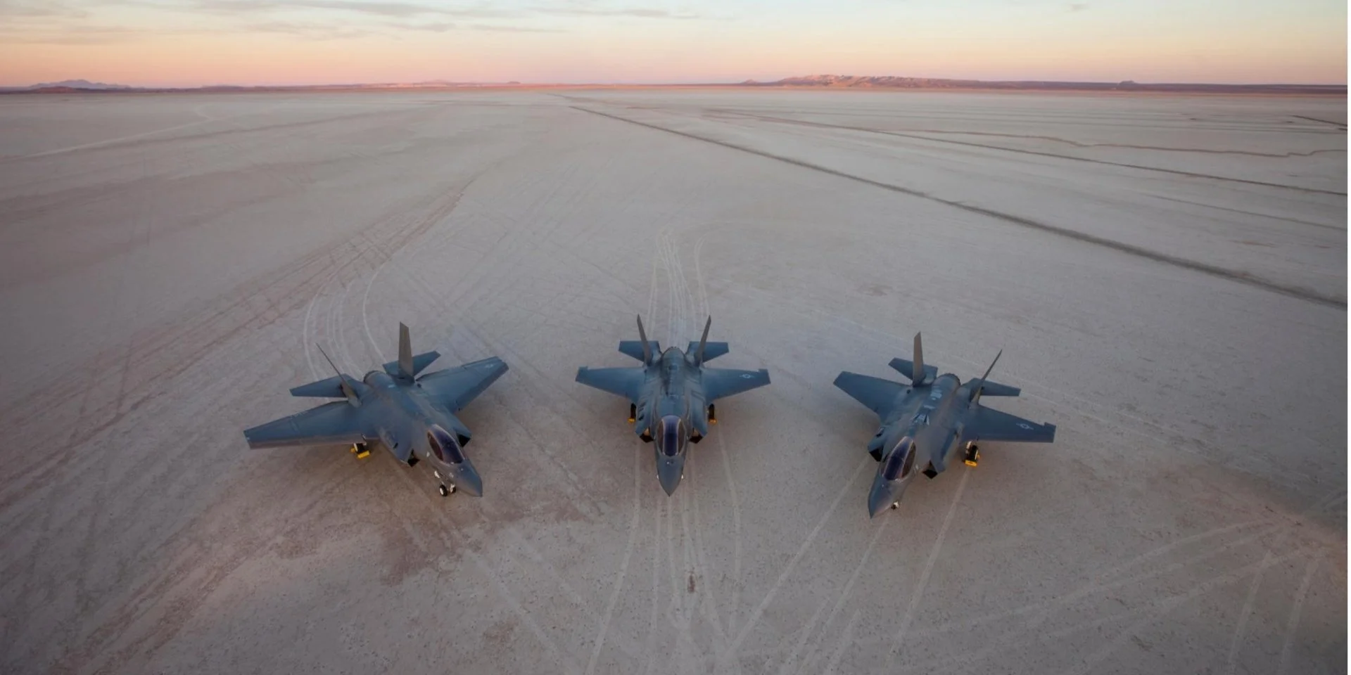 Компоненти винищувача F-35, вилучені урядом Китаю в Гонконзі
