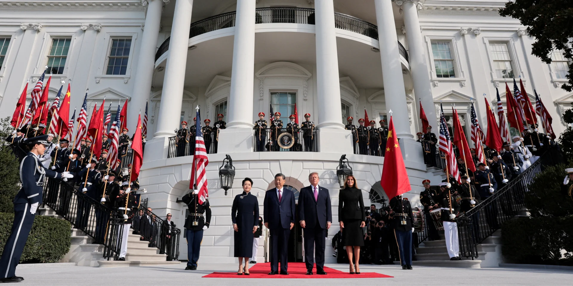 Сі Цзіньпін та Дональд Трамп на зустрічі у США