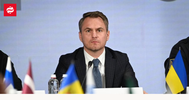 Володимир Зеленський та Руслан Кравченко, запит на відставку генпрокурора.
