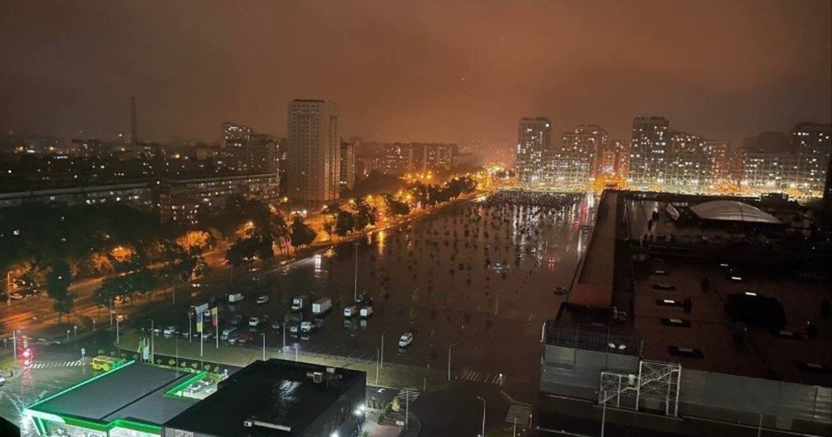 Наслідки балістичного удару по Києву