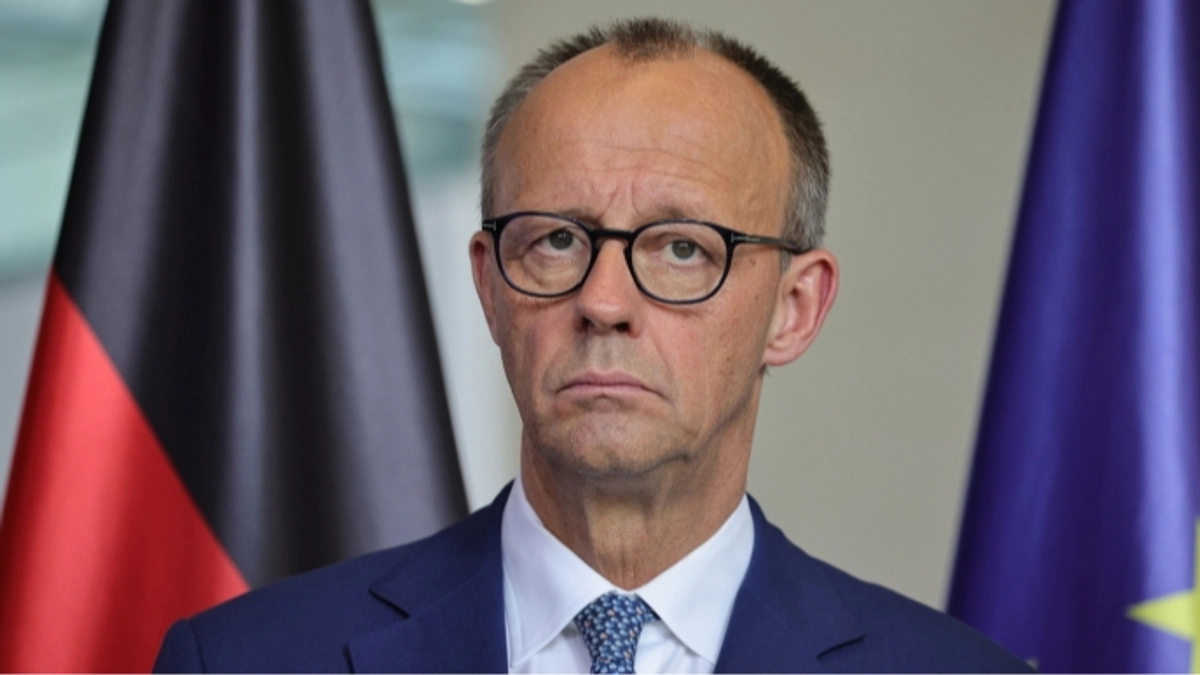 Канцлер Німеччини Фрідріх Мерц у Києві обговорює військову підтримку.
