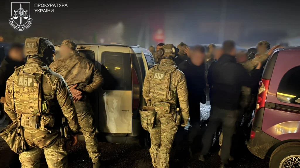 Затримання начальника Чернівецького ТЦК та підлеглих за підозрою у незаконних діях.