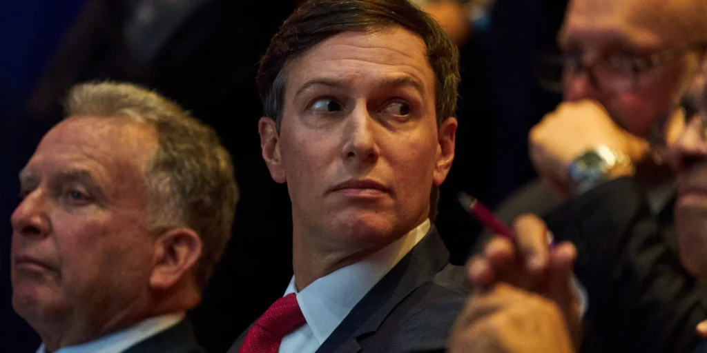 Джаред Кушнер, спецпредставник президента США, під час переговорів.