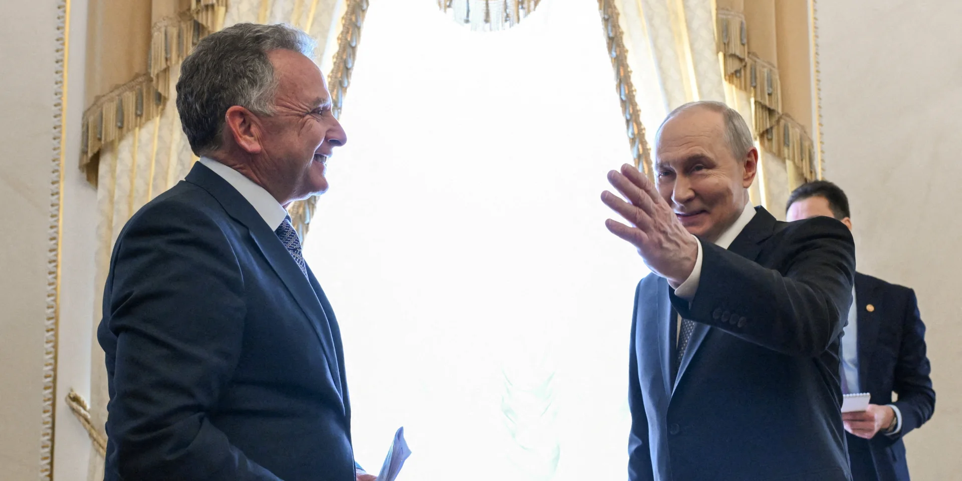 Представники США та Росії обговорюють пропозиції щодо Донбасу